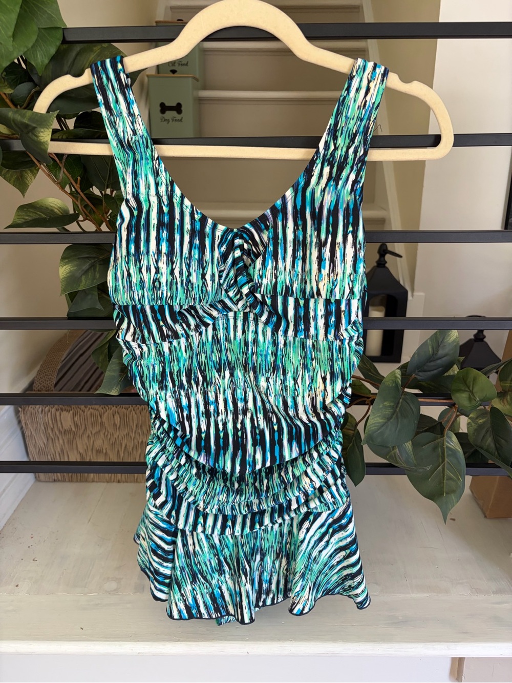 Coco Reef Size 8 Ruched Skirted One Piece Swimsuit Blue Green Print
